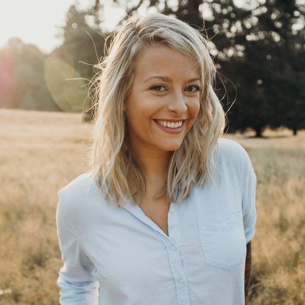 Meet your Posher, Caitlin
